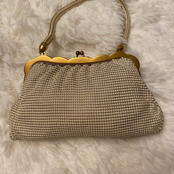 Flapper Whiting and Davis Handbag White Metal Mesh Bag For Women Art Deco - Picture 2 of 5